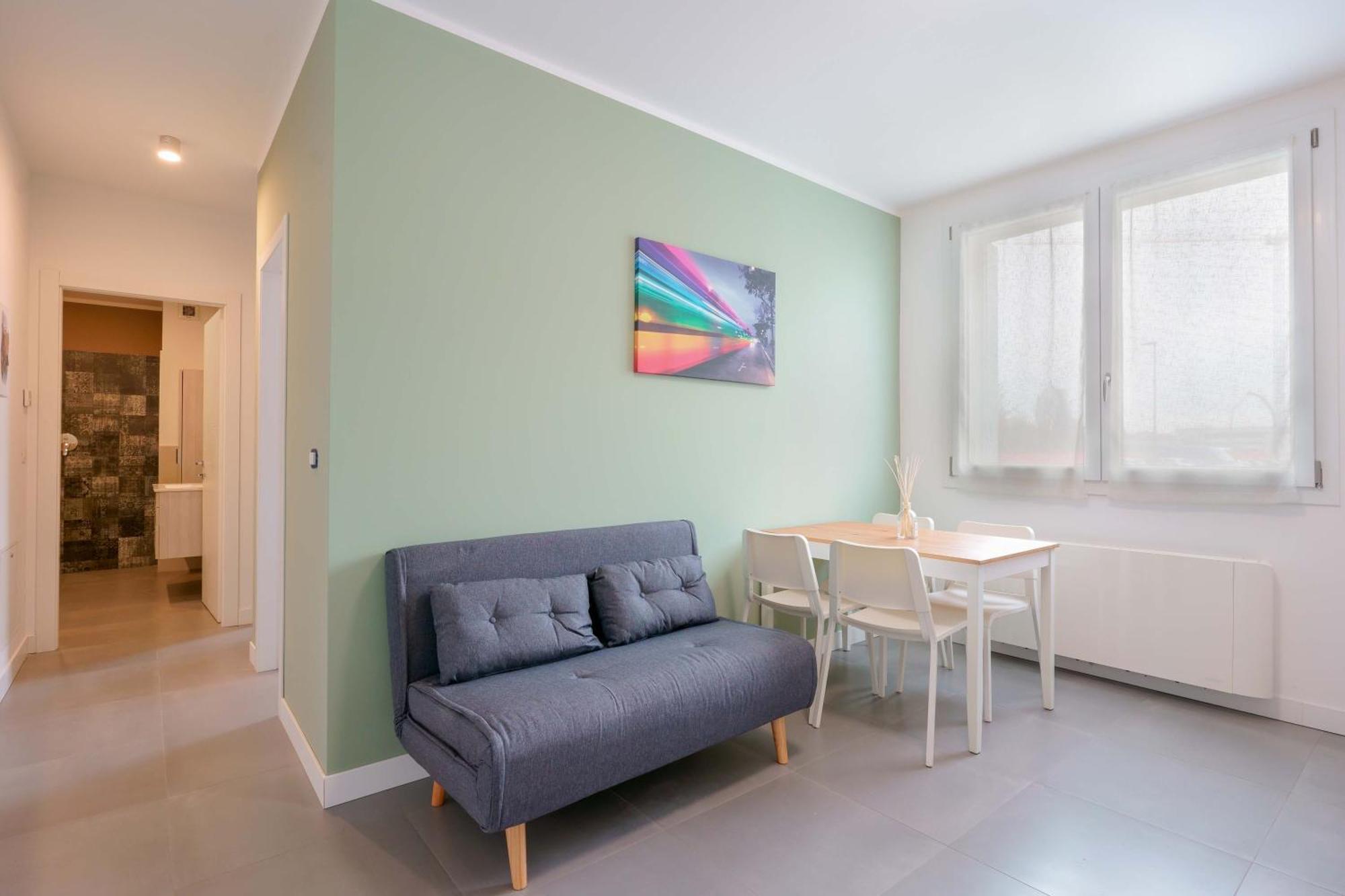 West Side Apartment *
